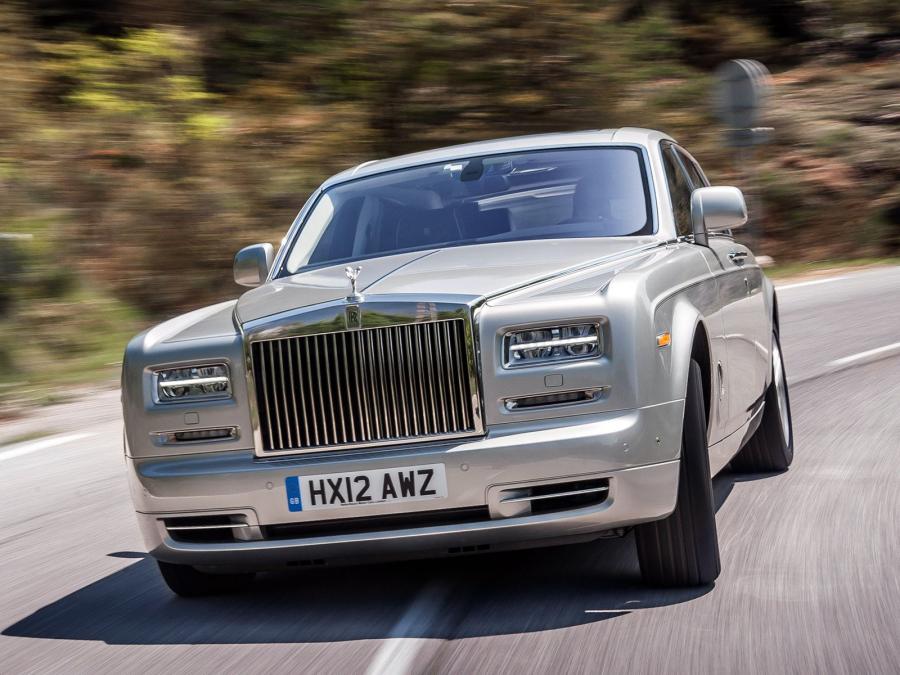  Rolls-Royce Phantom 2012 года  (фото 4 из 38)